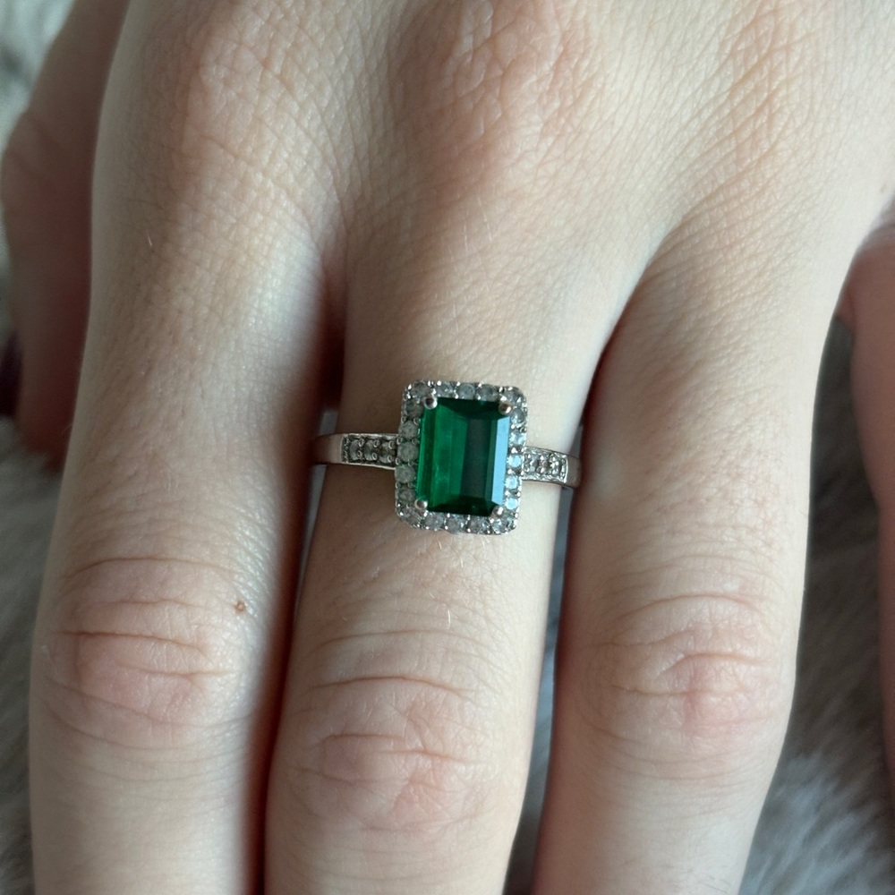 Sterling Silver Pave White Sapphire & Lab Green Emerald Ring Size 9